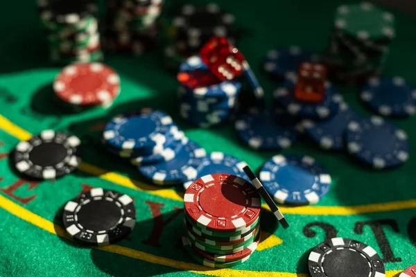 fins88 Round-led table rhythm